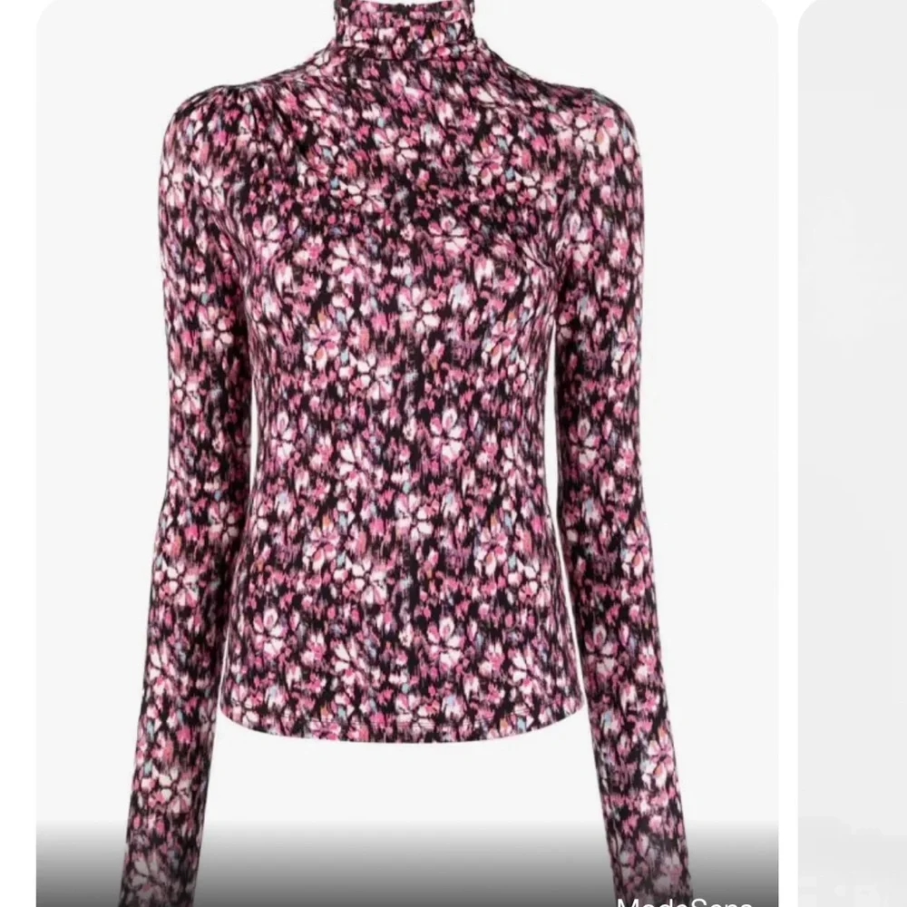 Isabel Marant Étoile
Isabel Marant Étoile Lou Ruched Long Sleeve Turtleneck - Picture 4 of 15